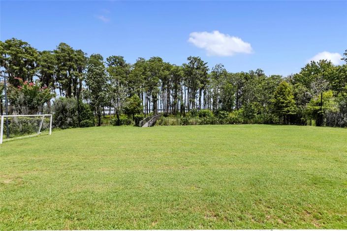 Image No.58-6 Bed Property for sale