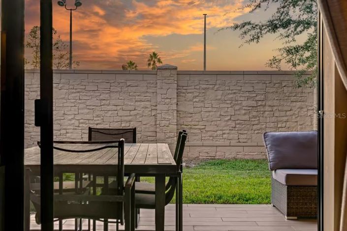 Image No.16-3 Bed Townhouse for sale