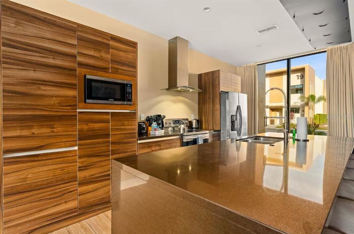 Image No.7-3 Bed Townhouse for sale