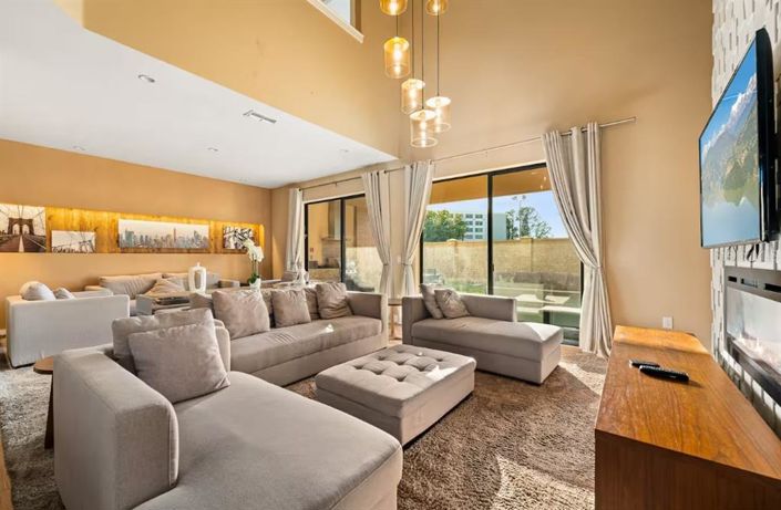 Image No.8-3 Bed Townhouse for sale