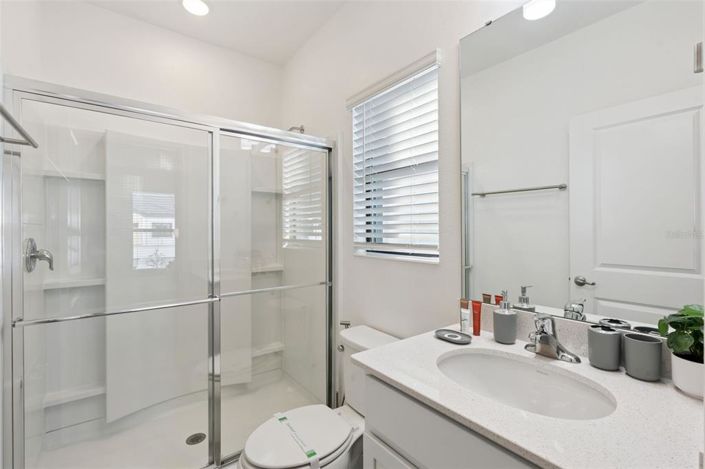 Image No.17-5 Bed Property for sale