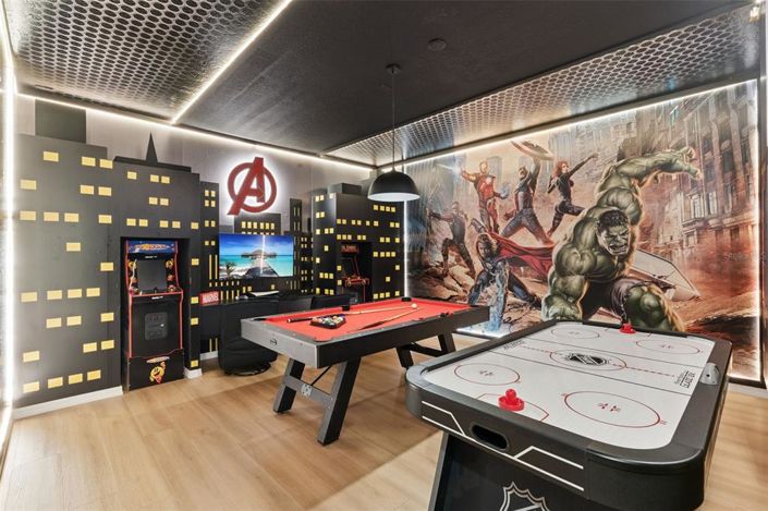 Image No.20-5 Bed Property for sale