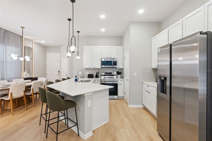 Image No.6-5 Bed Property for sale