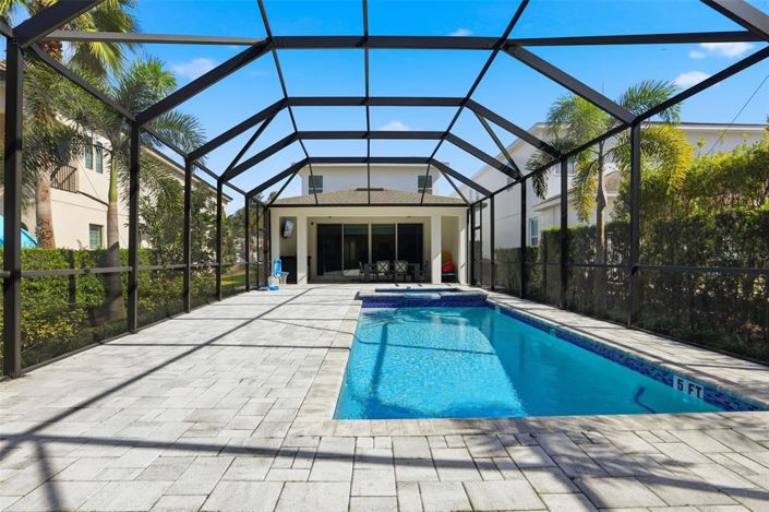 Image No.36-4 Bed Property for sale