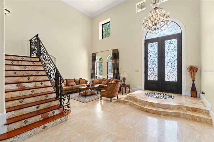 Image No.24-7 Bed Property for sale