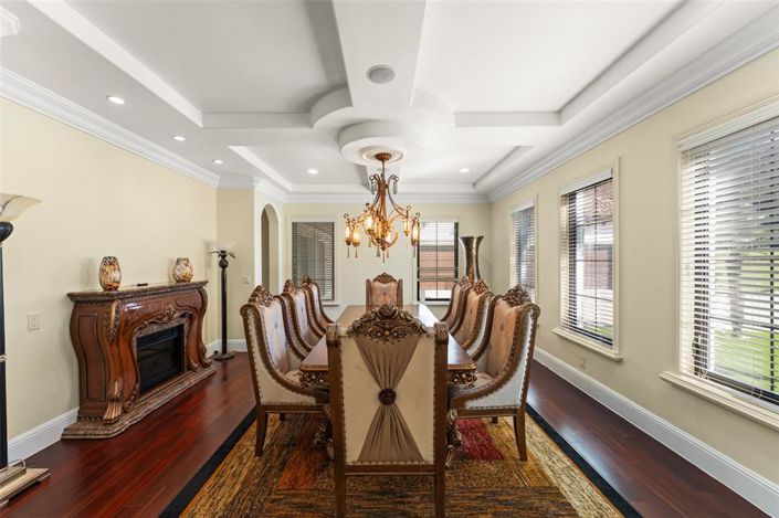 Image No.26-7 Bed Property for sale