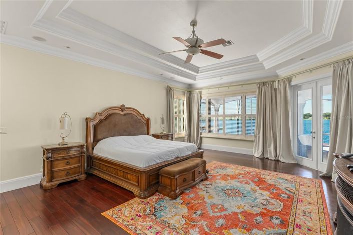 Image No.30-7 Bed Property for sale