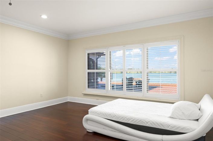 Image No.42-7 Bed Property for sale