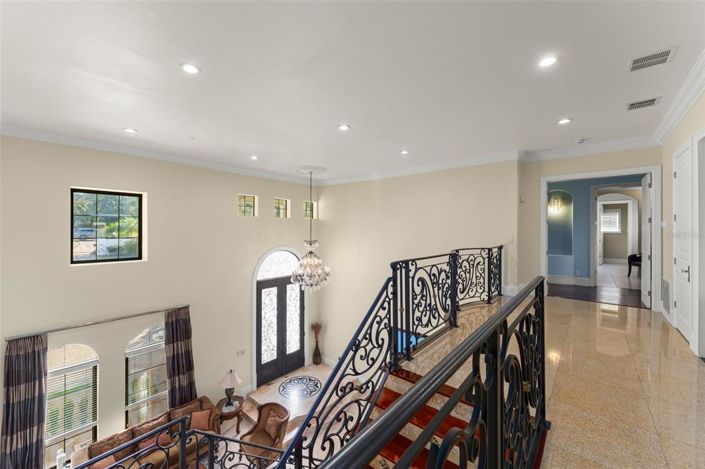 Image No.47-7 Bed Property for sale