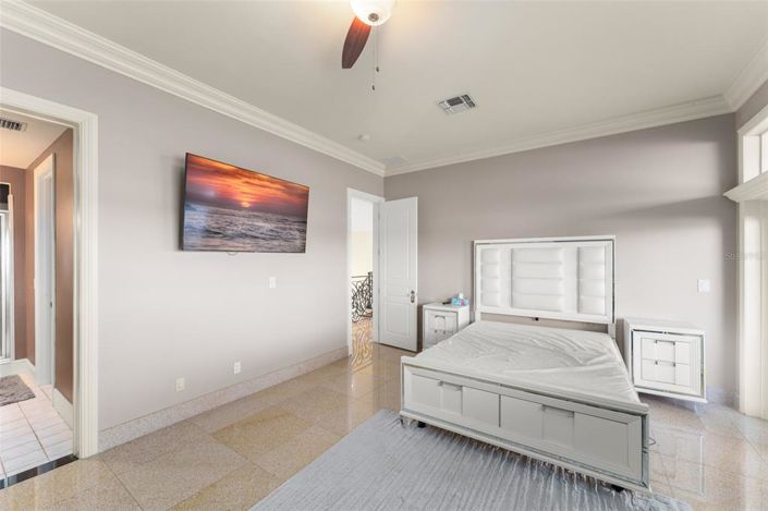 Image No.51-7 Bed Property for sale