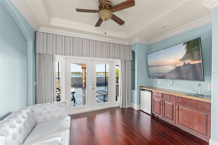 Image No.57-7 Bed Property for sale