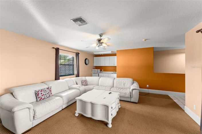 Image No.63-7 Bed Property for sale