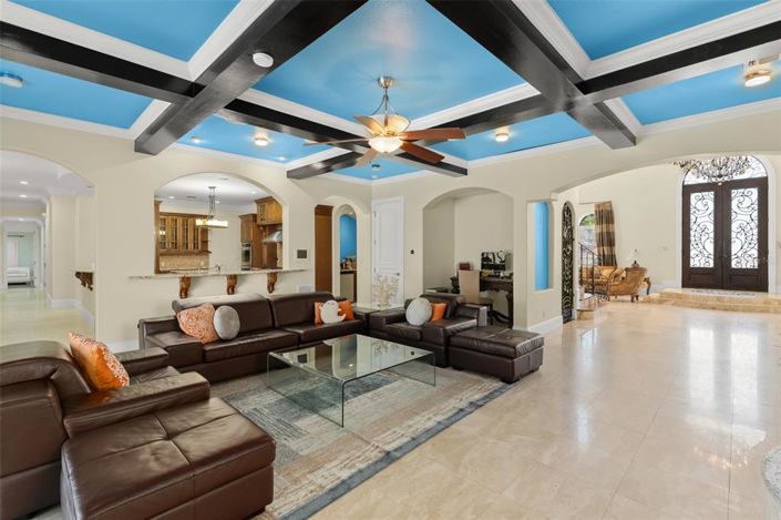 Image No.8-7 Bed Property for sale