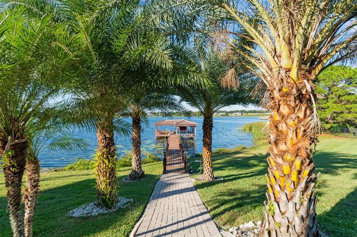 Image No.80-7 Bed Property for sale