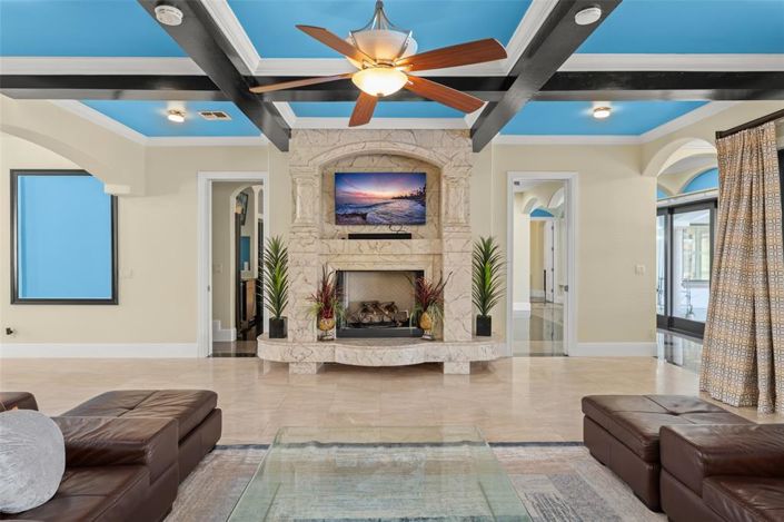 Image No.9-7 Bed Property for sale