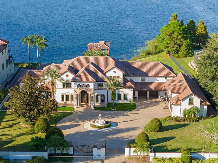 Image No.92-7 Bed Property for sale