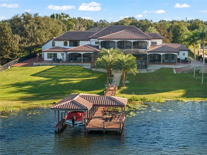 Image No.94-7 Bed Property for sale