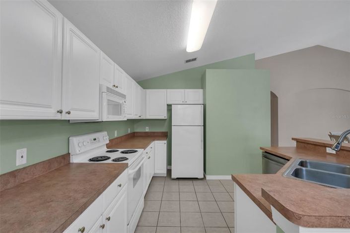 Image No.7-Propriété de 4 chambres à vendre à Kissimmee