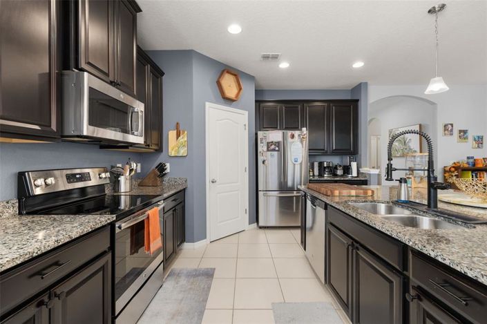 Image No.11-4 Bed Property for sale