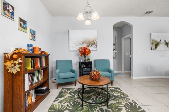 Image No.16-4 Bed Property for sale