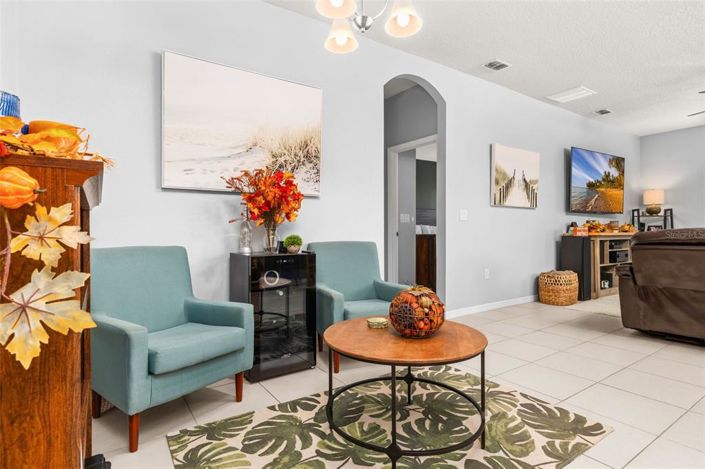 Image No.17-4 Bed Property for sale