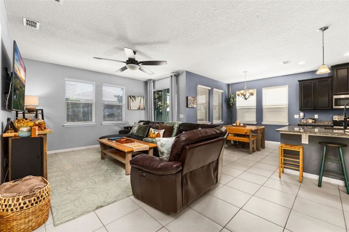 Image No.19-4 Bed Property for sale