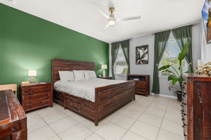 Image No.22-4 Bed Property for sale