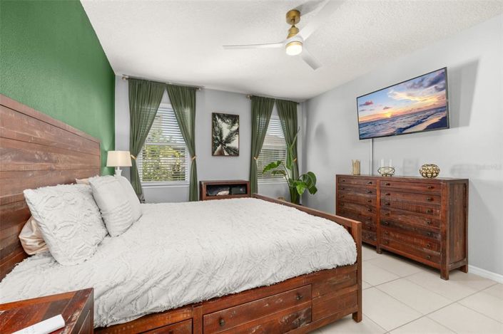 Image No.23-4 Bed Property for sale