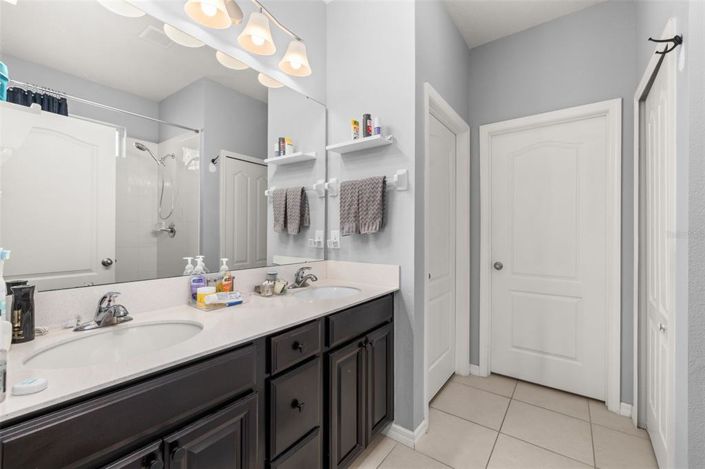 Image No.25-4 Bed Property for sale