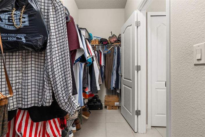 Image No.28-4 Bed Property for sale