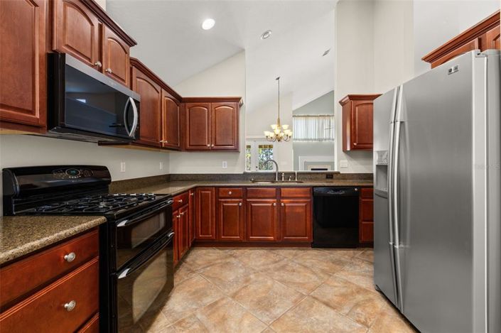 Image No.12-4 Bed Property for sale