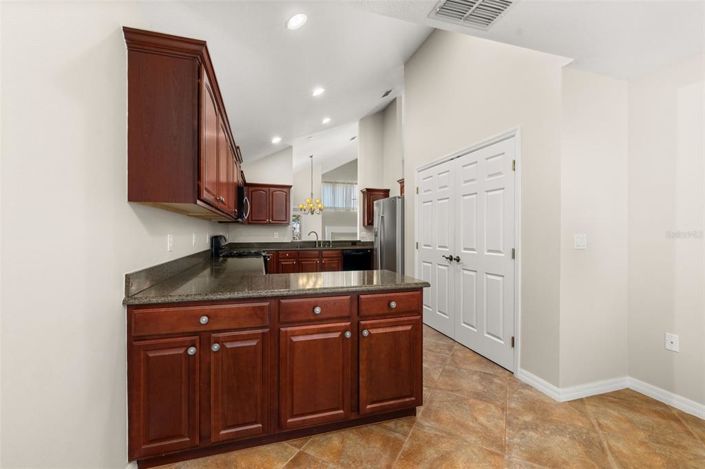 Image No.20-4 Bed Property for sale