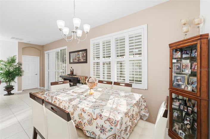 Image No.12-3 Bed Property for sale