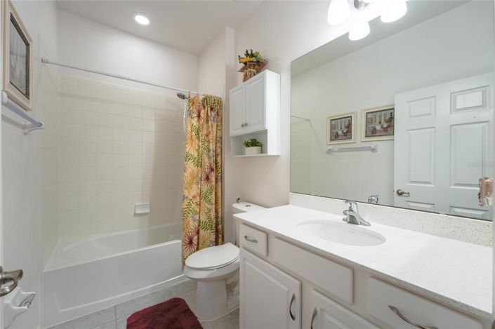 Image No.18-3 Bed Property for sale