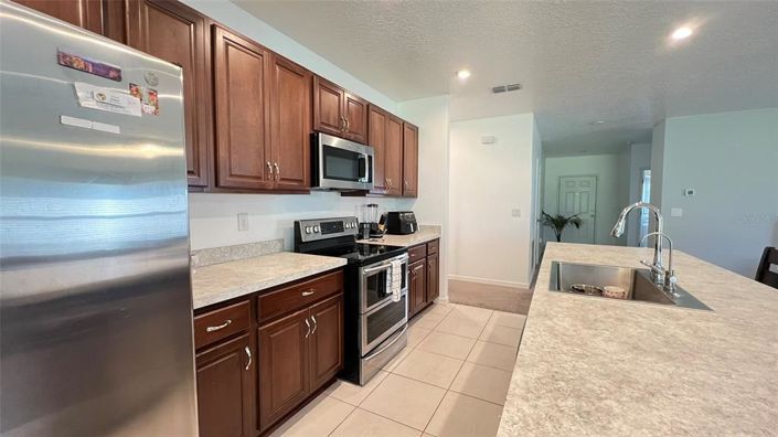 Image No.13-4 Bed Property for sale