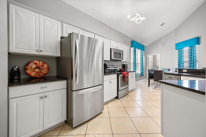 Image No.6-6 Bed Property for sale