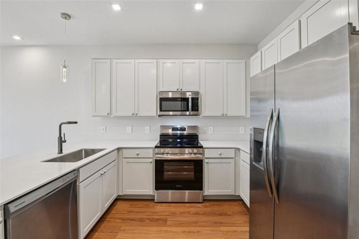 Image No.15-3 Bed Townhouse for sale