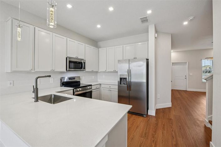 Image No.16-3 Bed Townhouse for sale