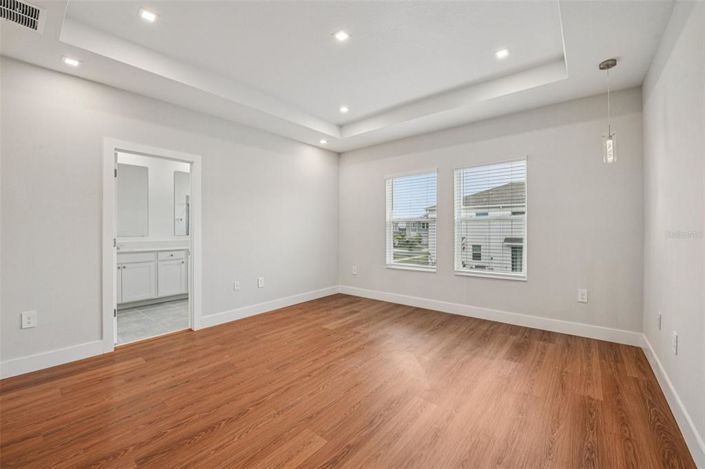 Image No.27-3 Bed Townhouse for sale