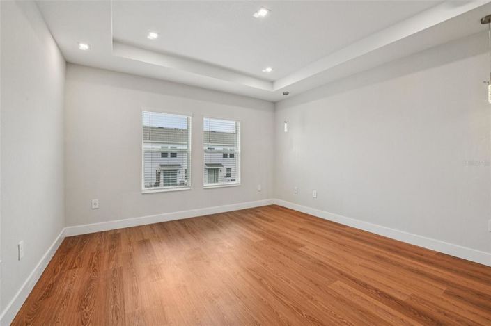 Image No.28-3 Bed Townhouse for sale