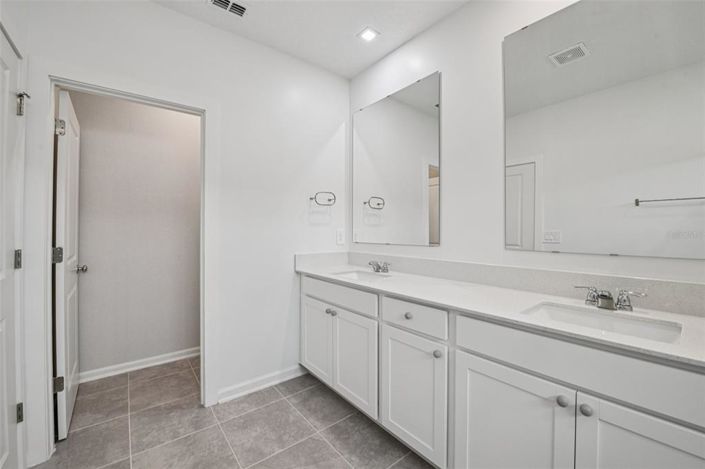 Image No.33-3 Bed Townhouse for sale