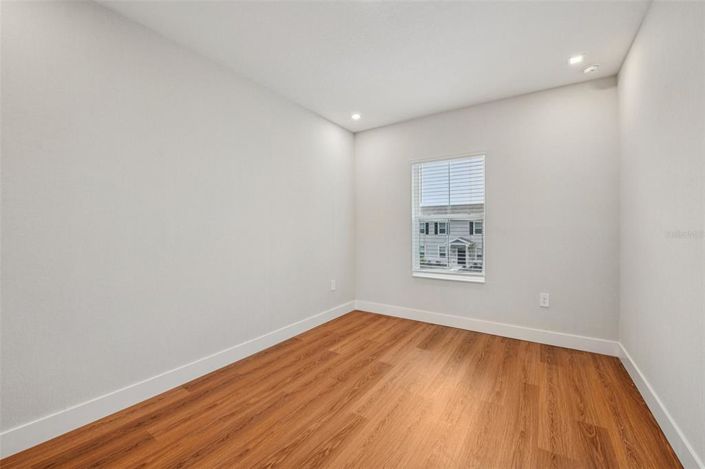 Image No.35-3 Bed Townhouse for sale