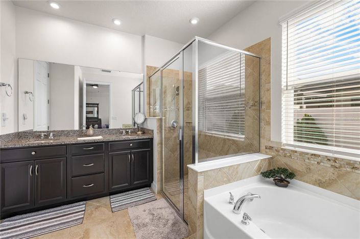 Image No.26-4 Bed Property for sale