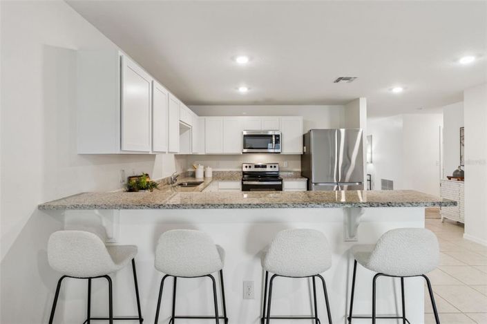 Image No.28-4 Bed Property for sale