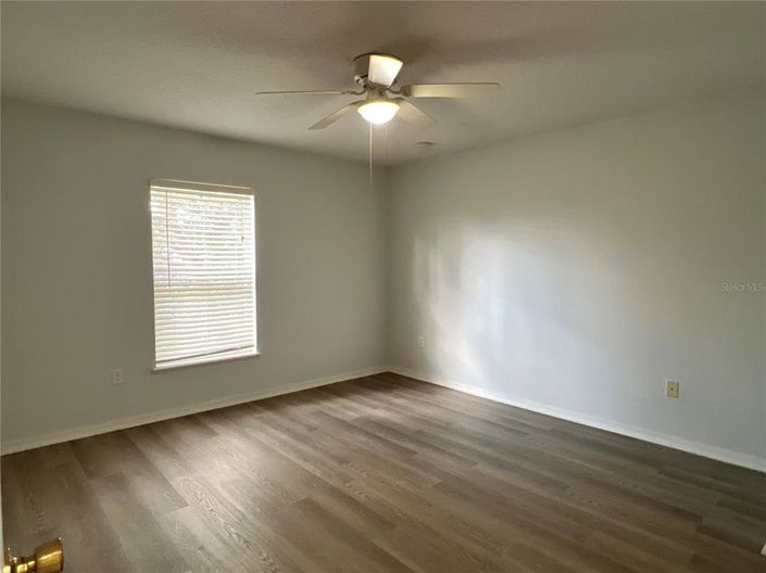 Image No.55-4 Bed Property for sale