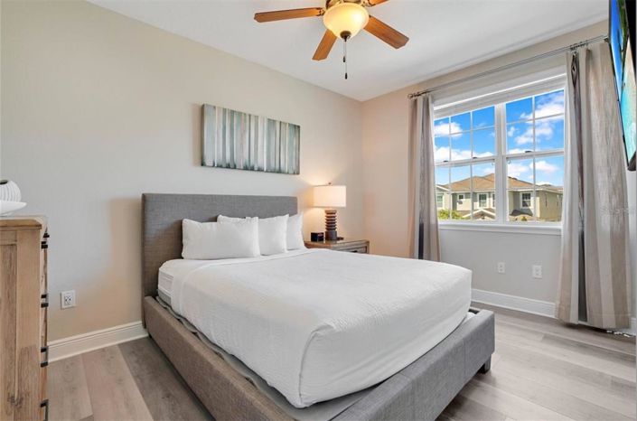 Image No.23-9 Bed Property for sale