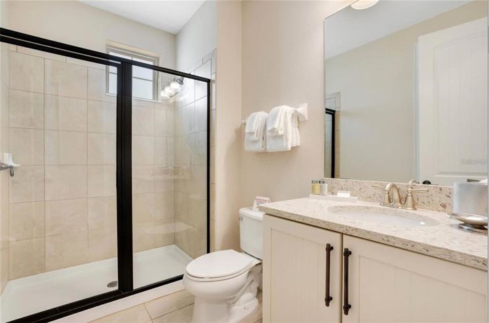 Image No.24-9 Bed Property for sale