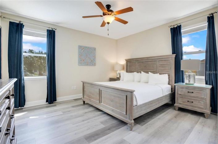 Image No.29-9 Bed Property for sale