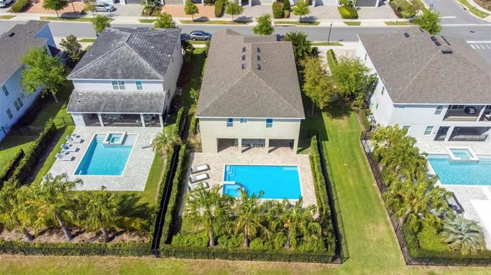 Image No.61-9 Bed Property for sale