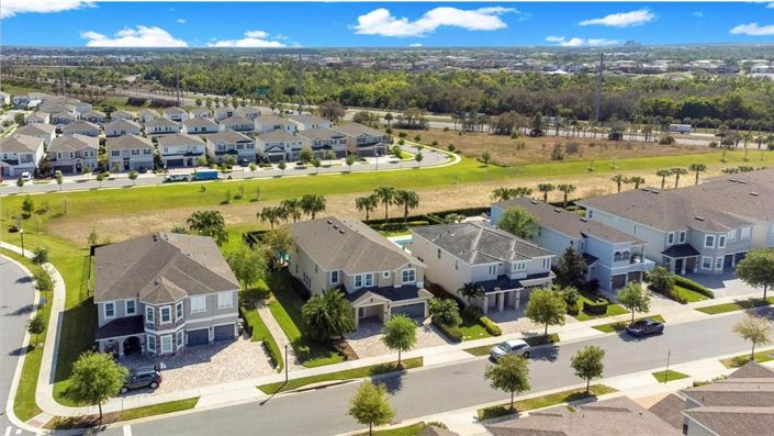 Image No.62-9 Bed Property for sale